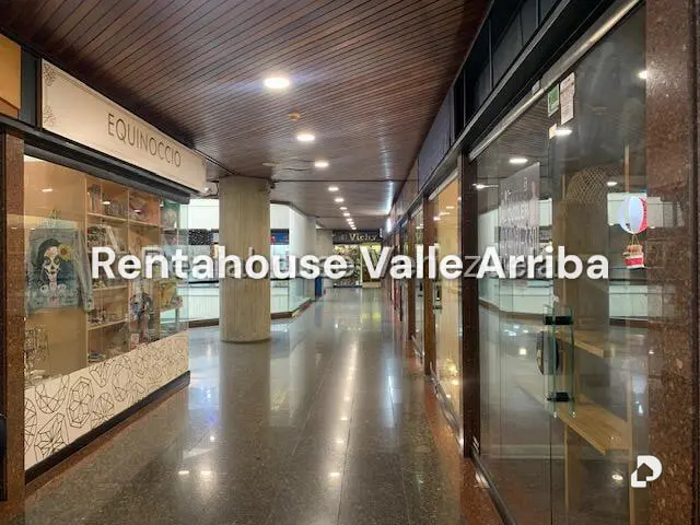 Local comercial en Santa Fe Norte, Caracas – 8