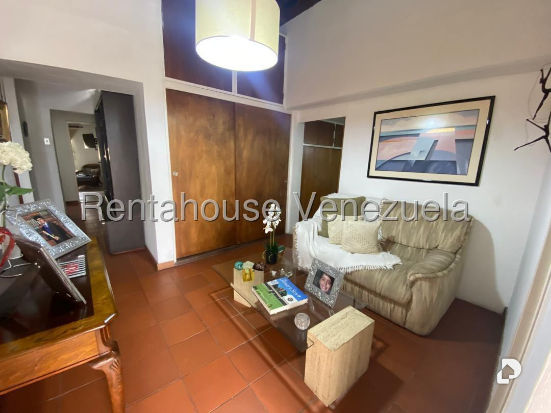 Casa en Prados del Este, Caracas – 26