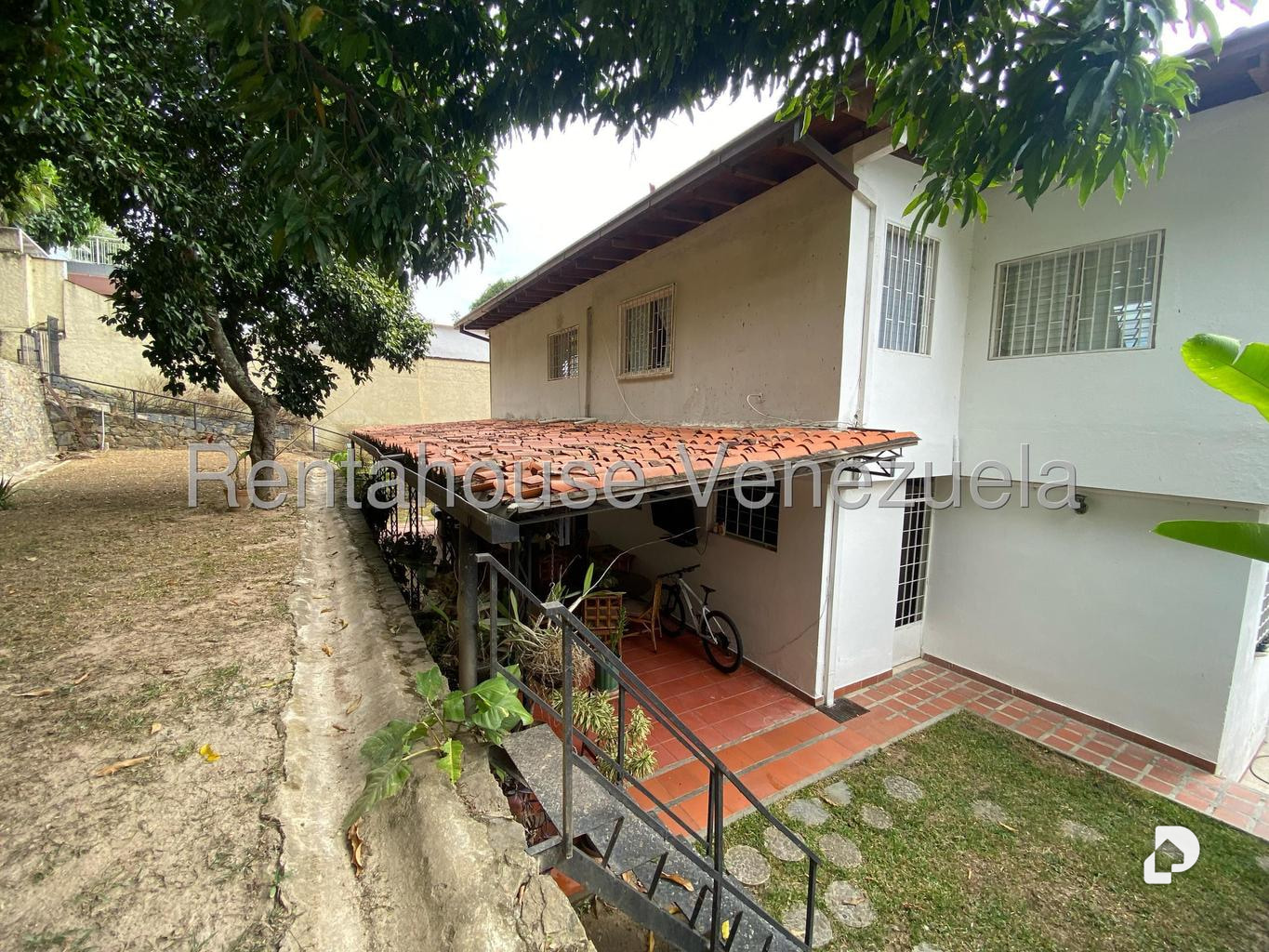 Casa en Prados del Este, Caracas – 24