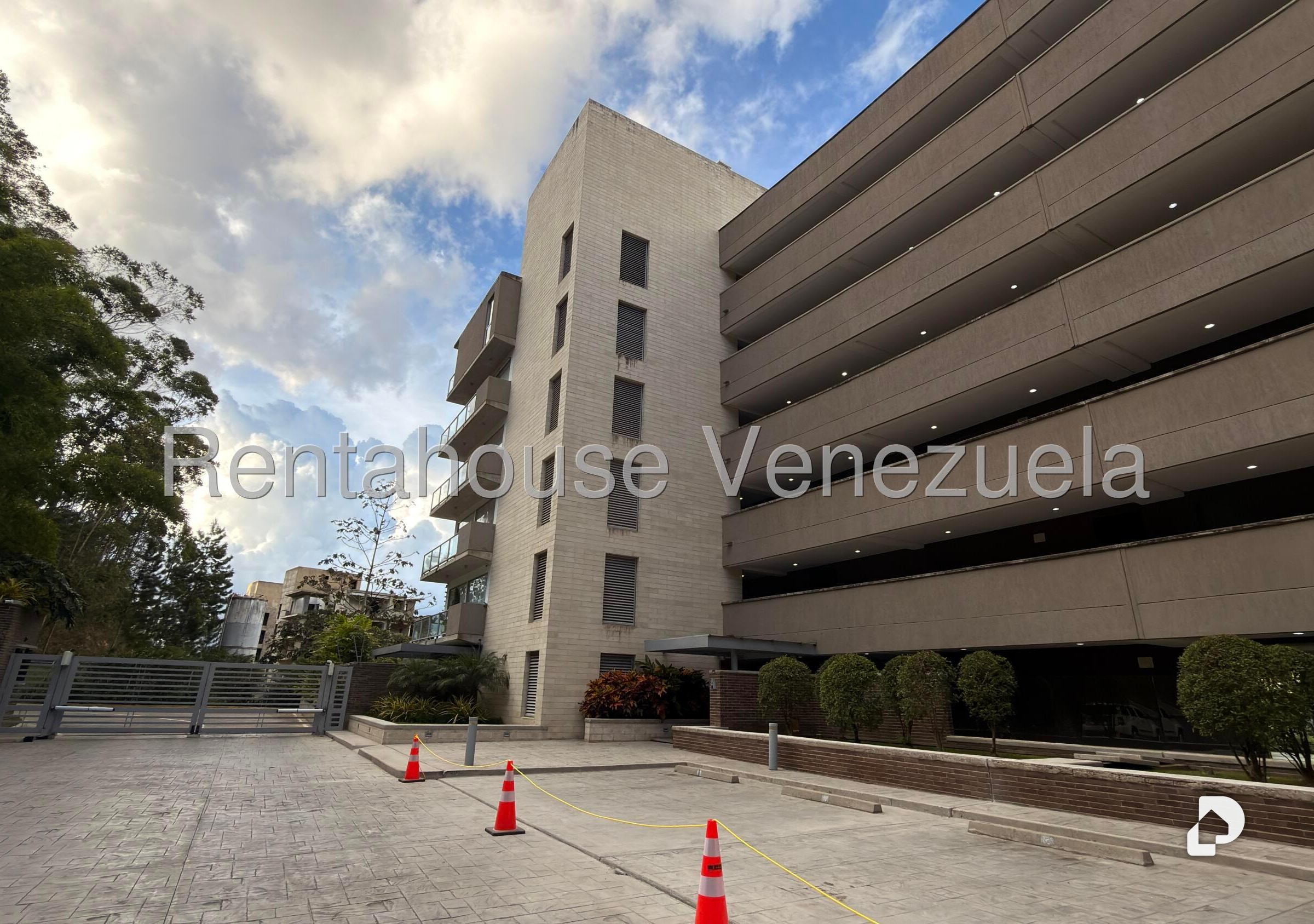Apartamento en La Boyera, Caracas – 2