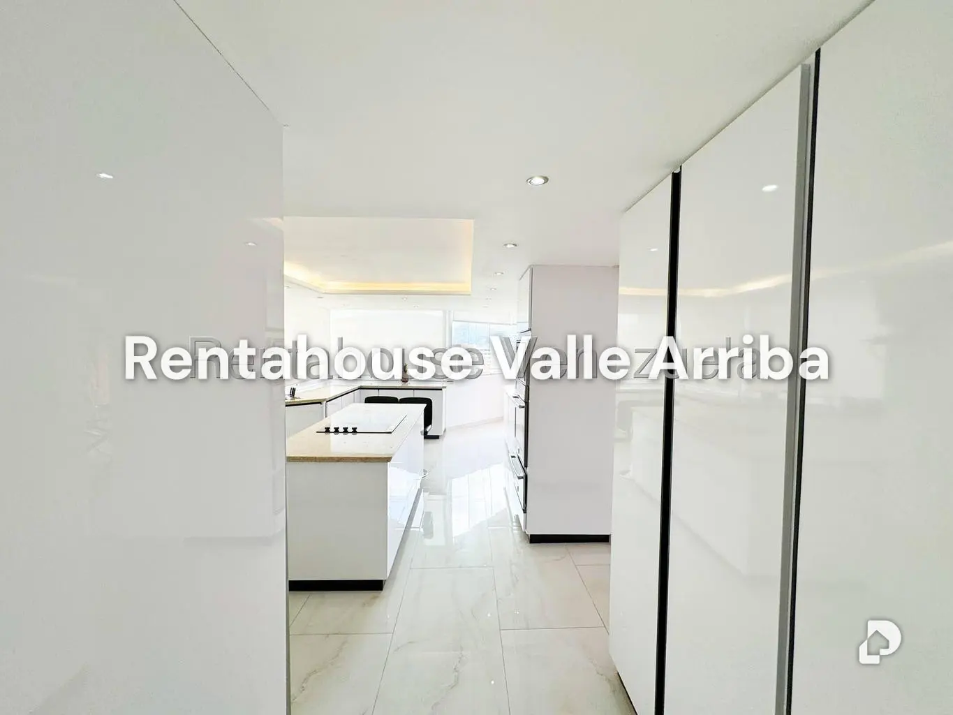 Apartamento en Las Mesetas de Santa Rosa de Lima, Caracas – 26
