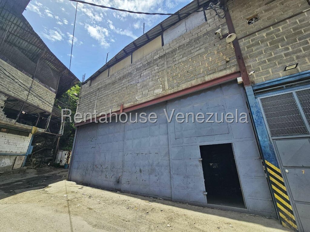 Local comercial en La Yaguara, Caracas - 1