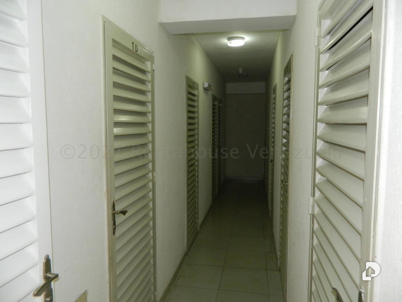 Apartamento en San Antonio de Los Altos – 28