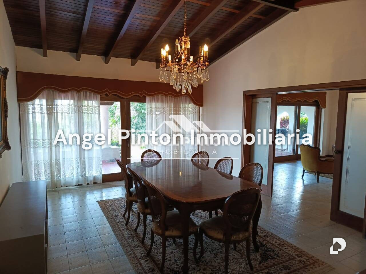 Casa en El Hatillo, Caracas – 17