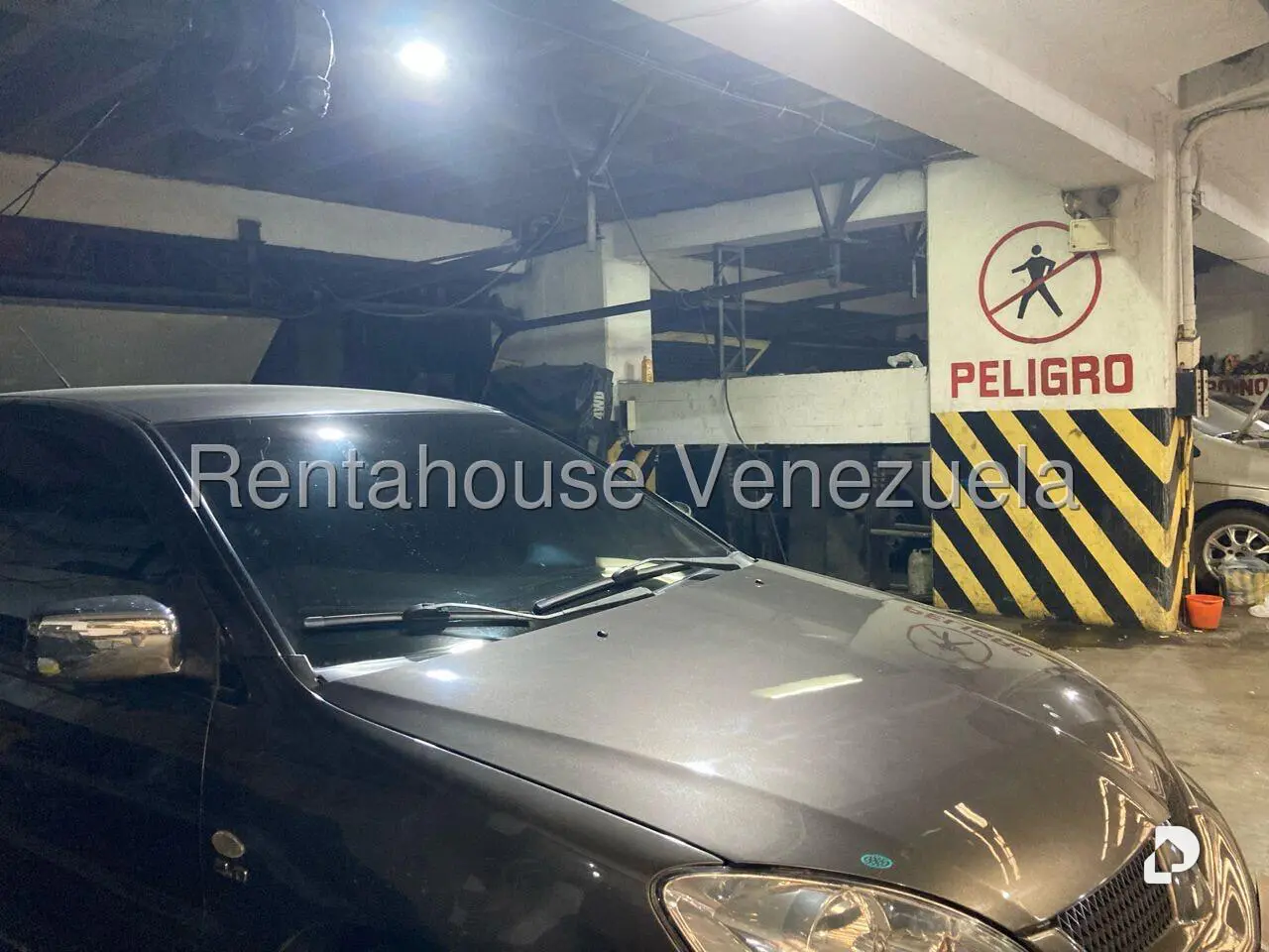 Garaje/Estacionamiento en Parroquia La Candelaria, Caracas – 13