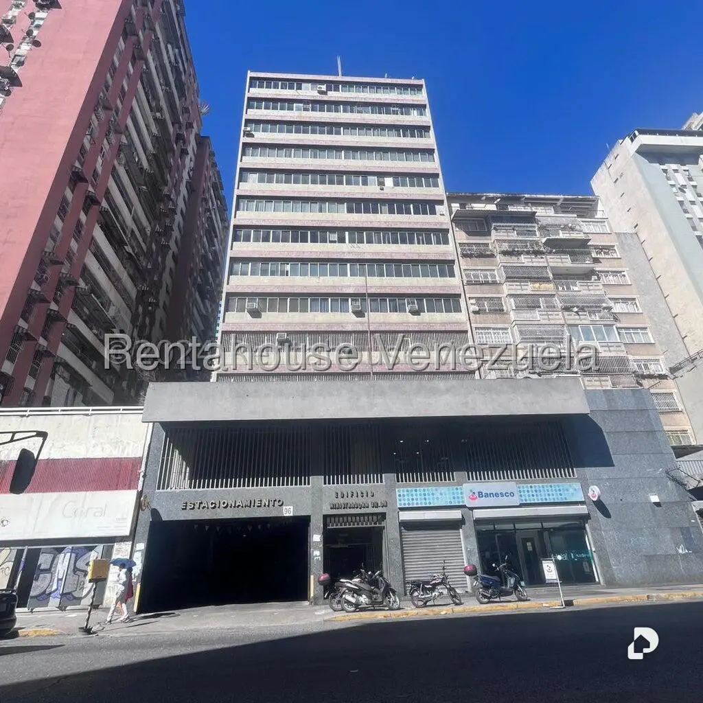 Garaje/Estacionamiento en Parroquia La Candelaria, Caracas – 1