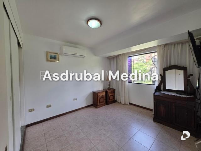 Apartamento en La Bonita, Caracas – 8