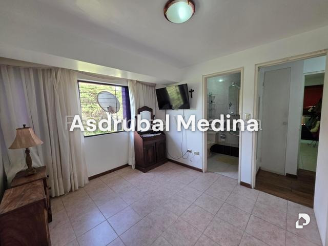 Apartamento en La Bonita, Caracas – 11