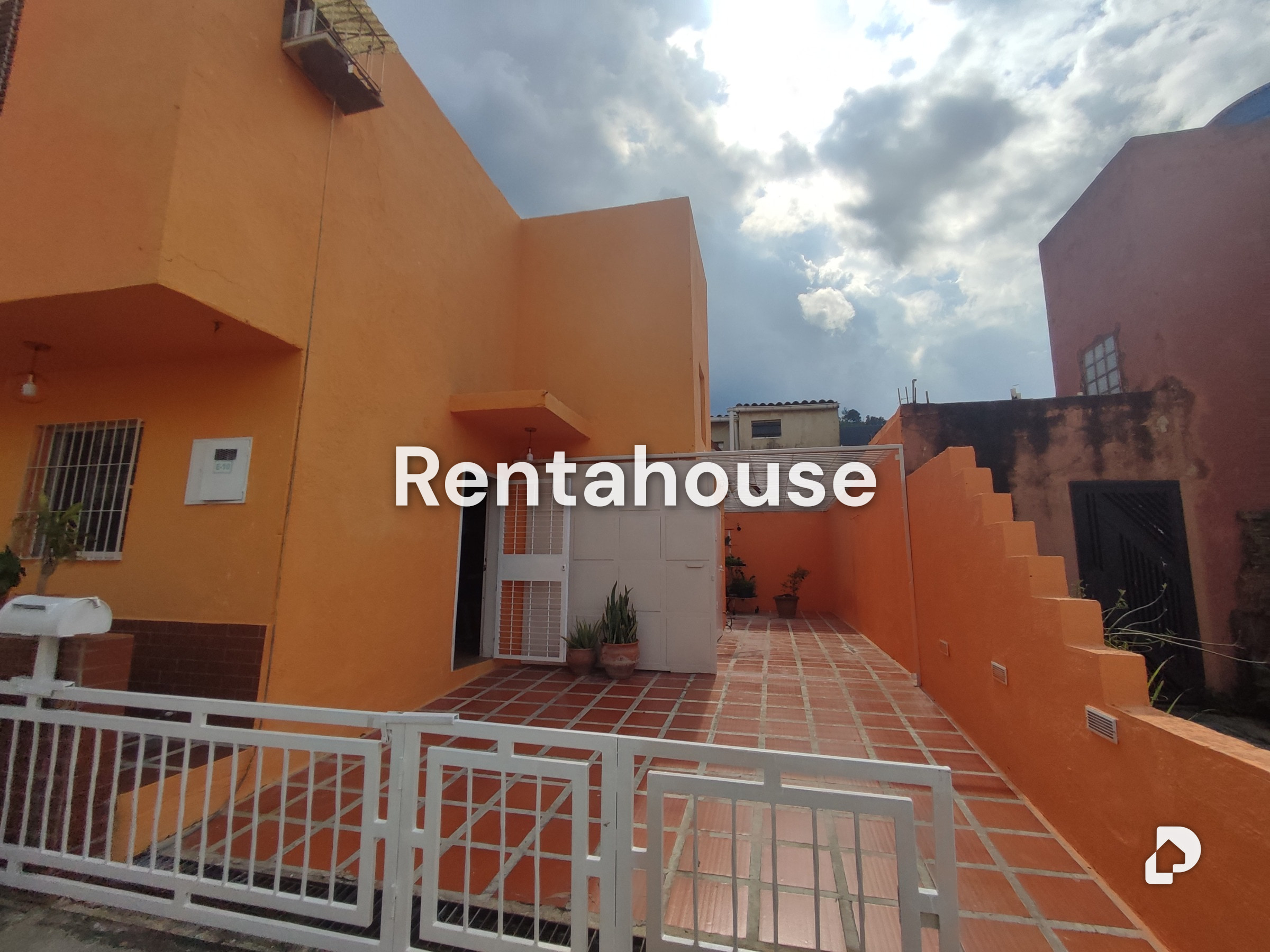 Townhouse en Naguanagua – 1