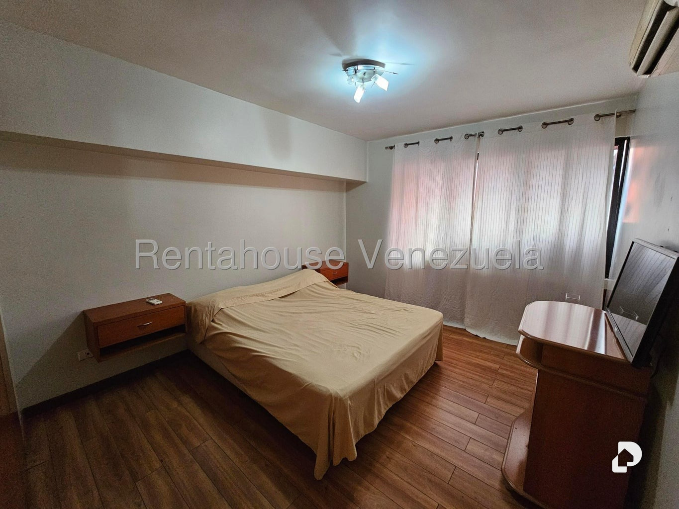 Apartamento en La Florida, Caracas – 9