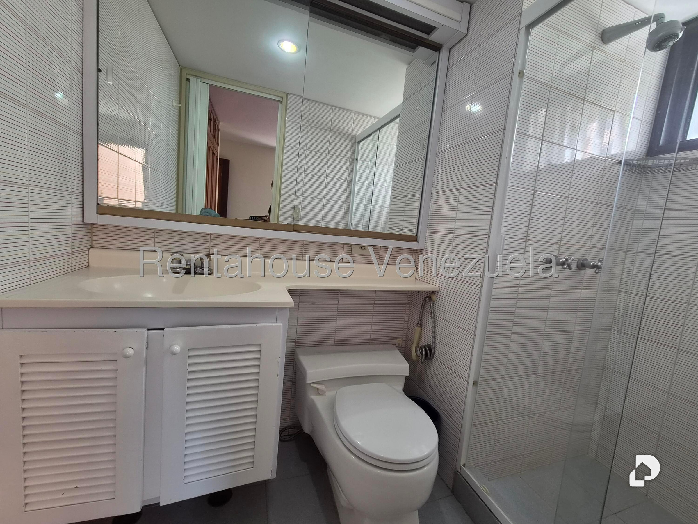 Apartamento en Colinas de Valle Arriba, Caracas – 16