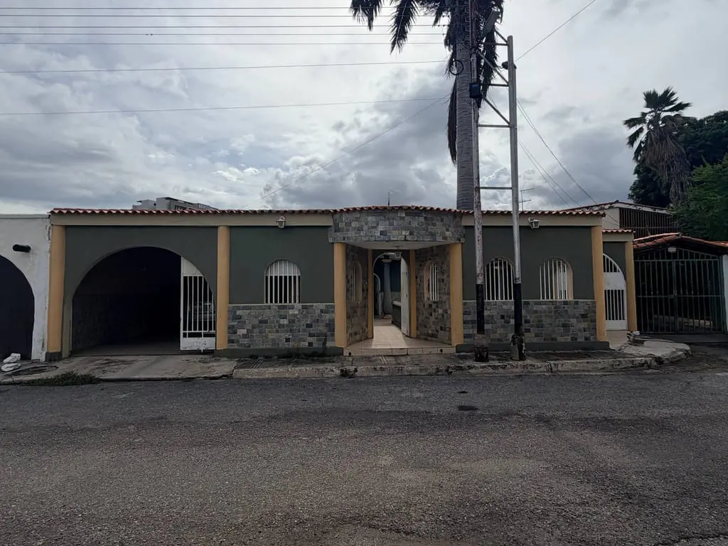 House in Urbanizacion San Jacinto, Maracay - 1