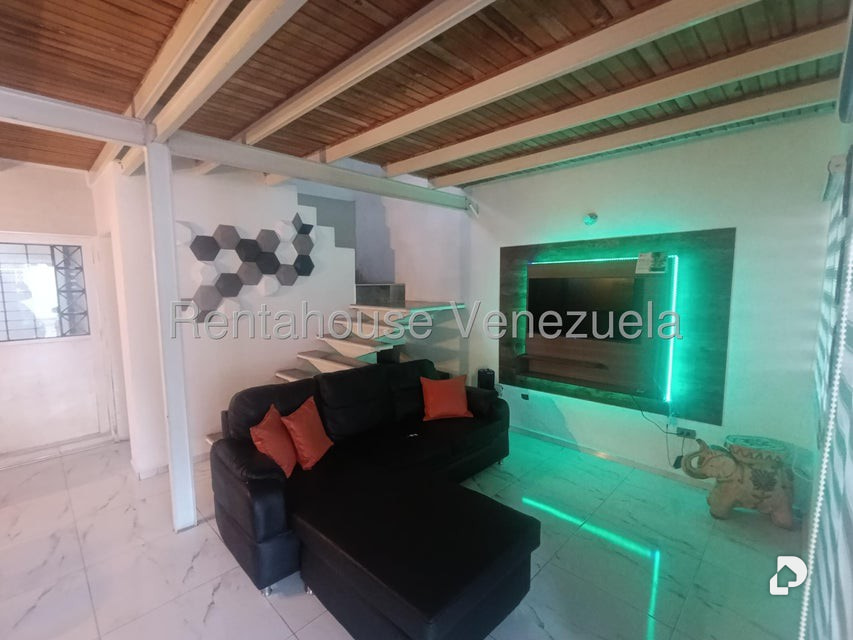 Townhouse en Hacienda la caracara, San Diego – 2