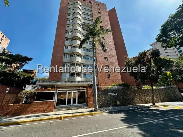 Apartment in El Rosal, Caracas - 1