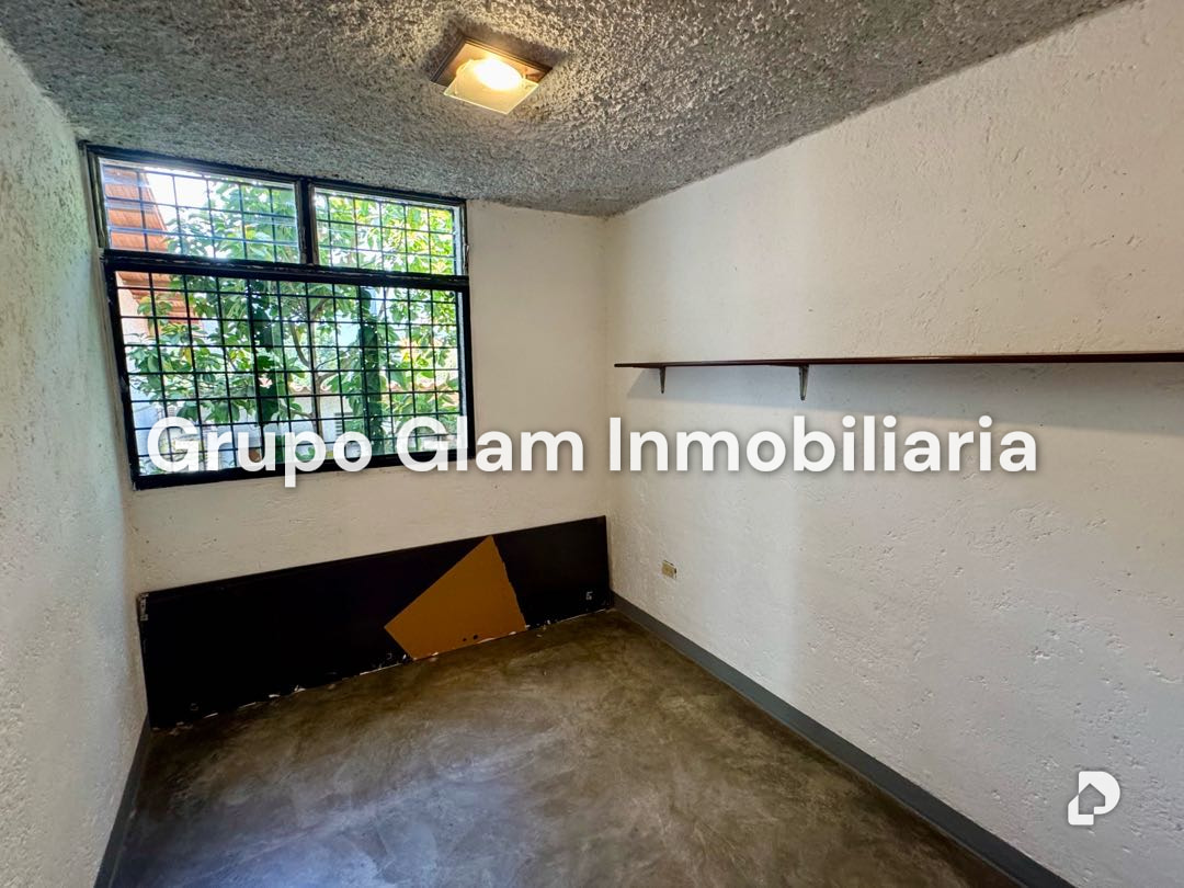 Casa en Colinas de Bello Monte, Caracas – 26