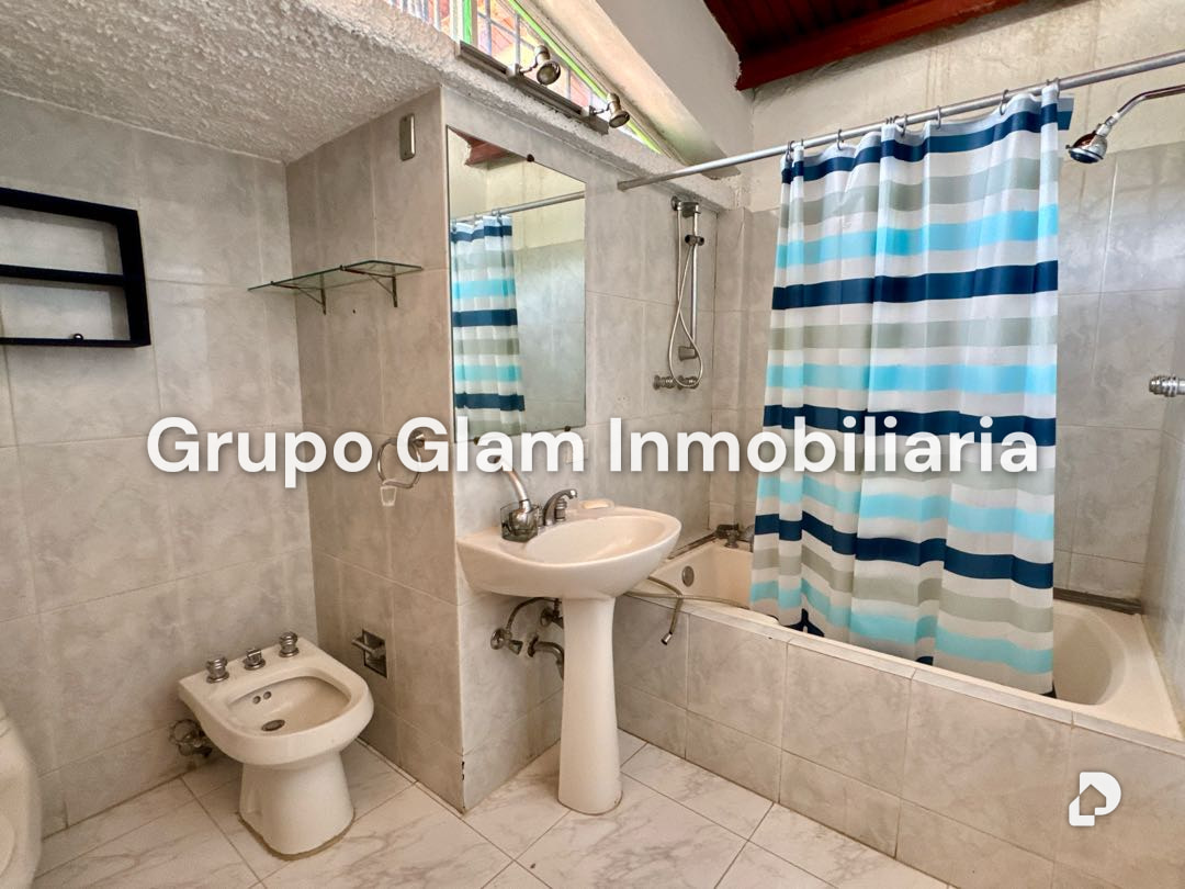 Casa en Colinas de Bello Monte, Caracas – 24