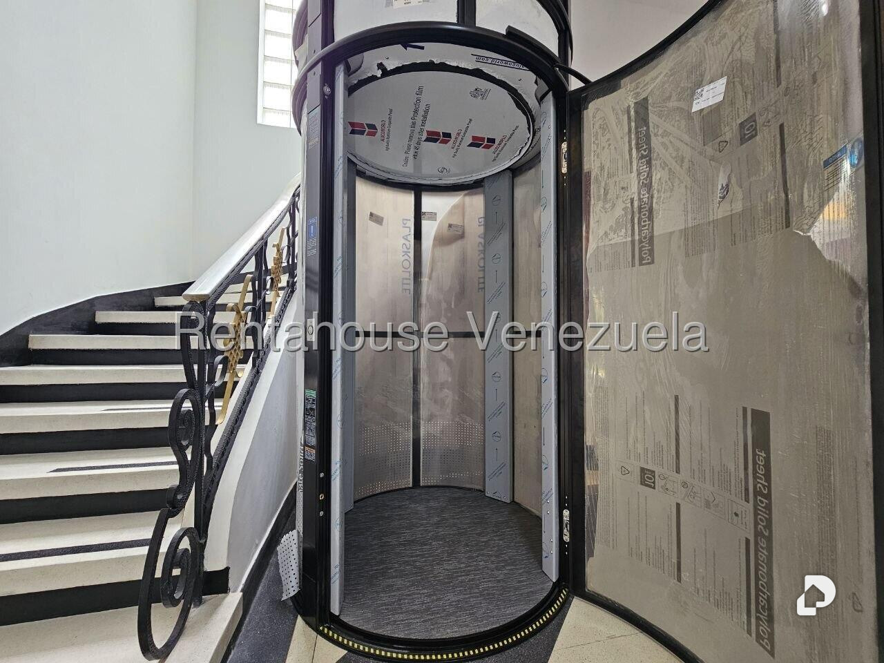 Local comercial en San Bernardino, Caracas – 12