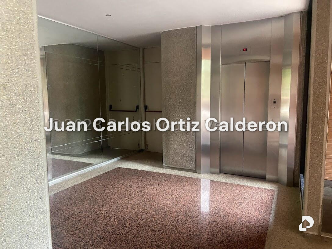Apartamento en Colinas de Valle Arriba, Caracas – 2