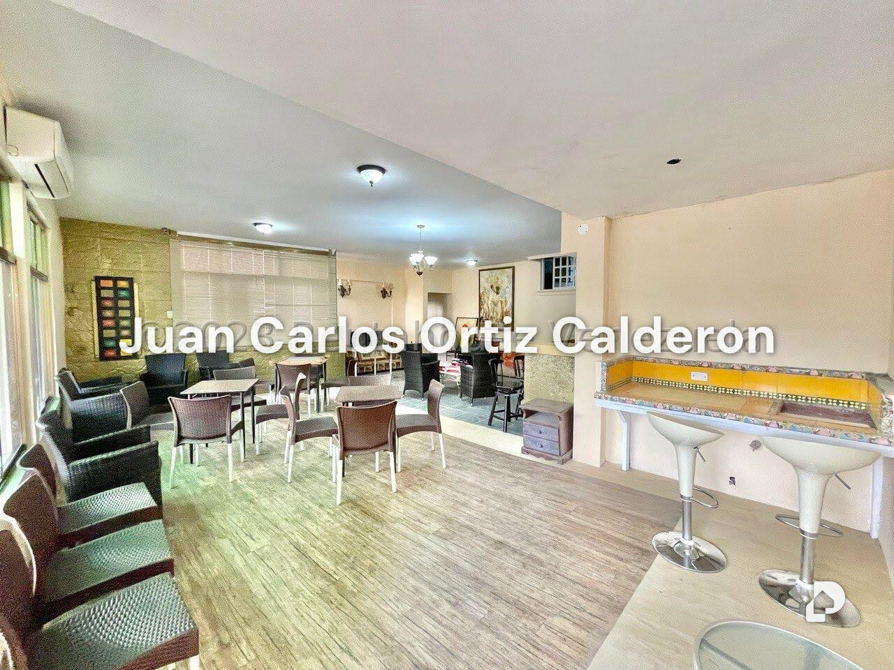 Casa en La Trinidad, Caracas – 25