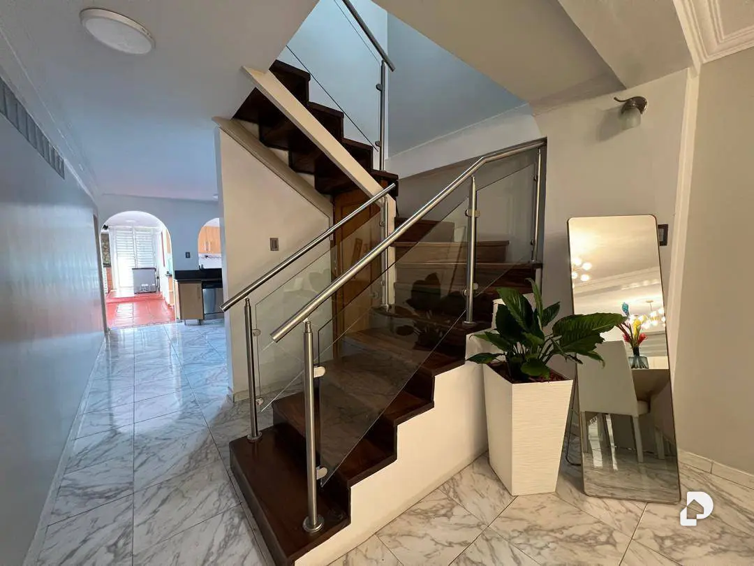 Casa en Urbanización Villas del Este Plaza, Barquisimeto – 12