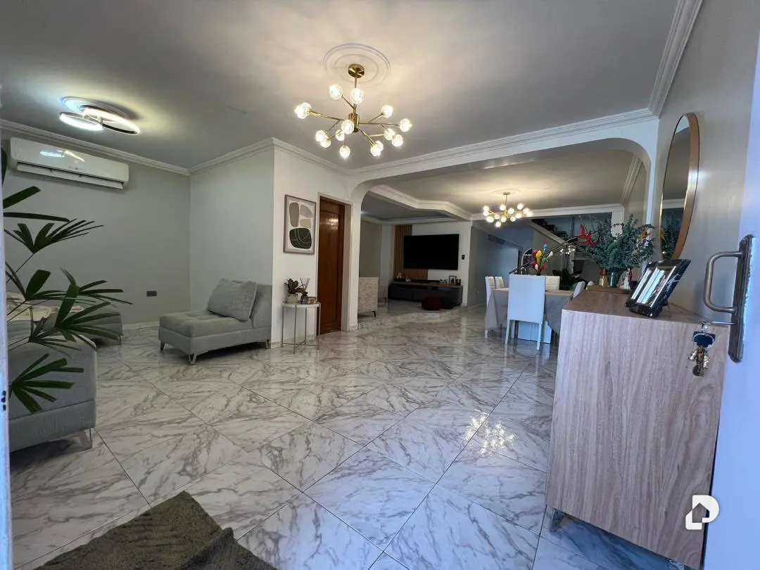 Casa en Urbanización Villas del Este Plaza, Barquisimeto – 2
