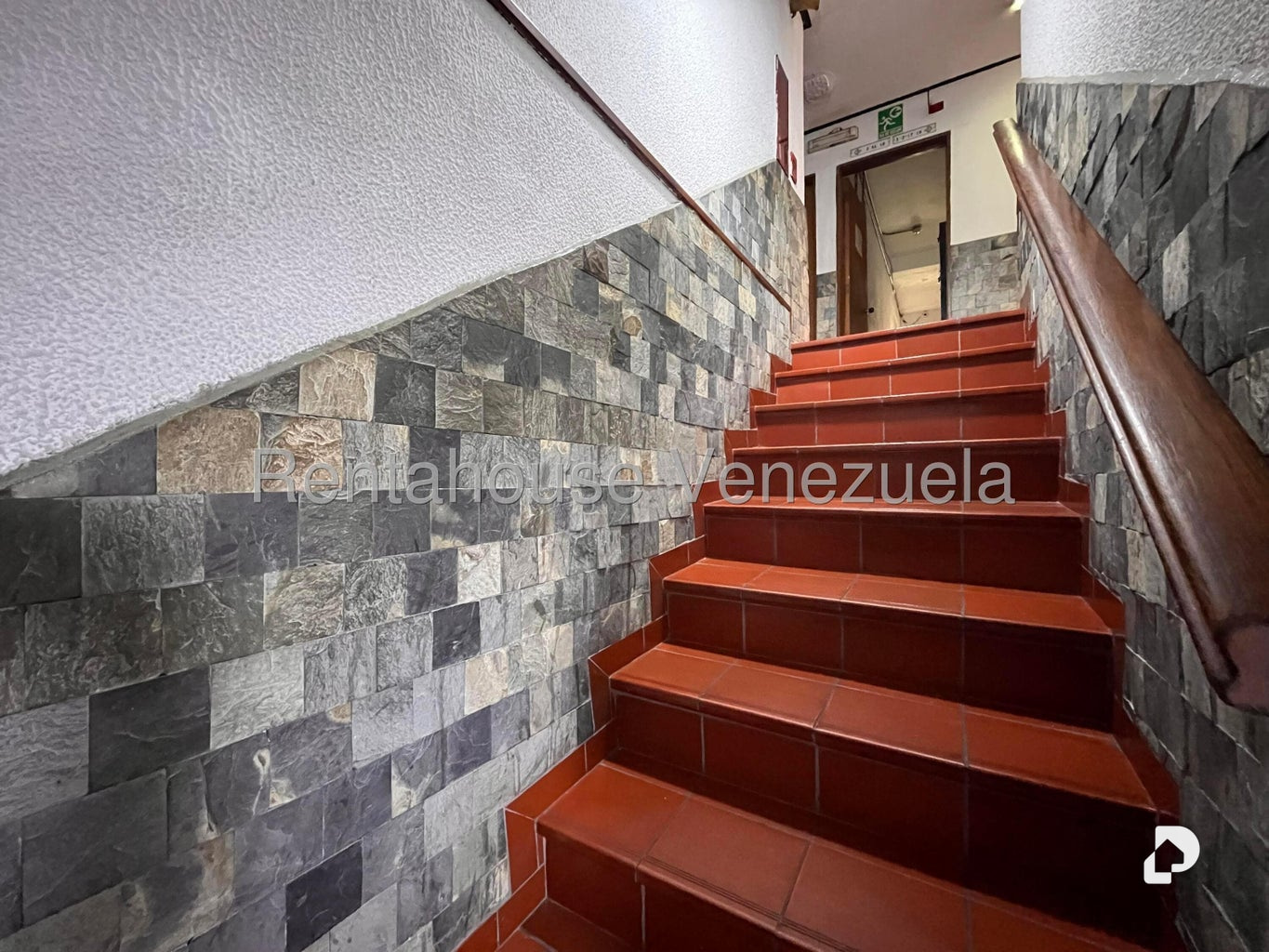 Edificio en Sabana Grande, Caracas – 13