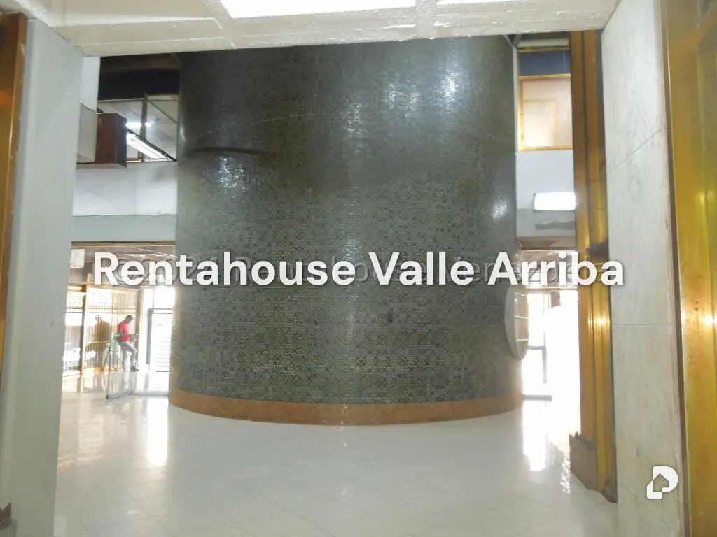 Local comercial en Parroquia Santa Rosalía, Caracas – 3