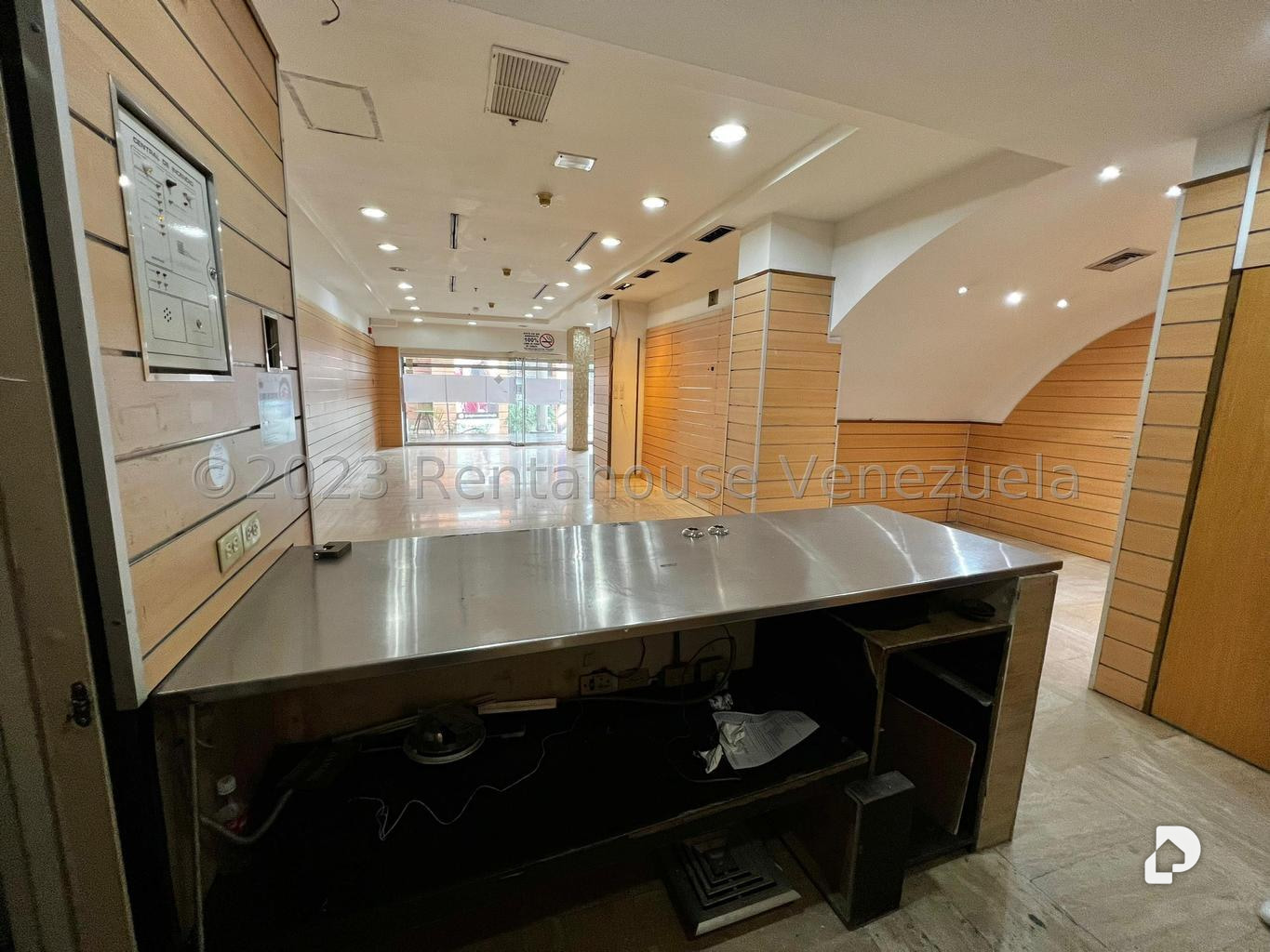 Local comercial en La Castellana, Caracas – 6