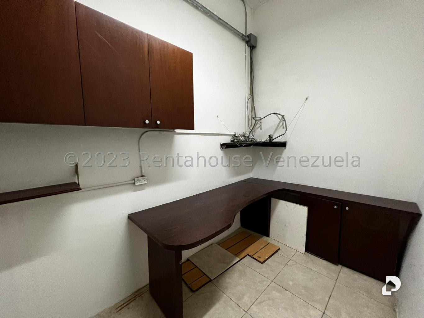 Local comercial en La Castellana, Caracas – 11