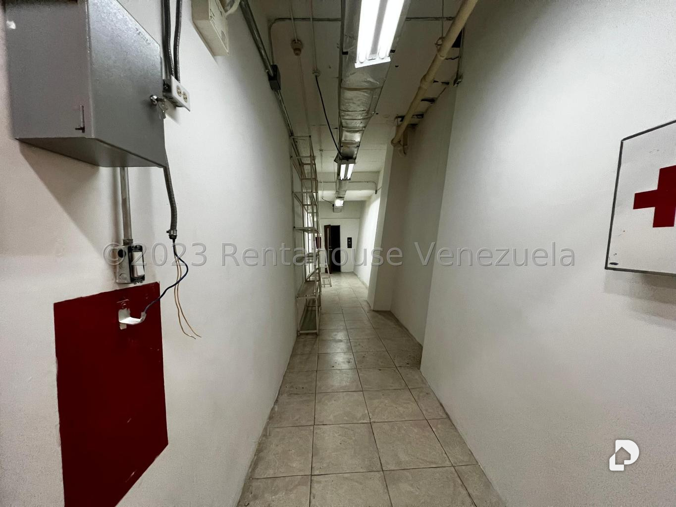 Local comercial en La Castellana, Caracas – 15