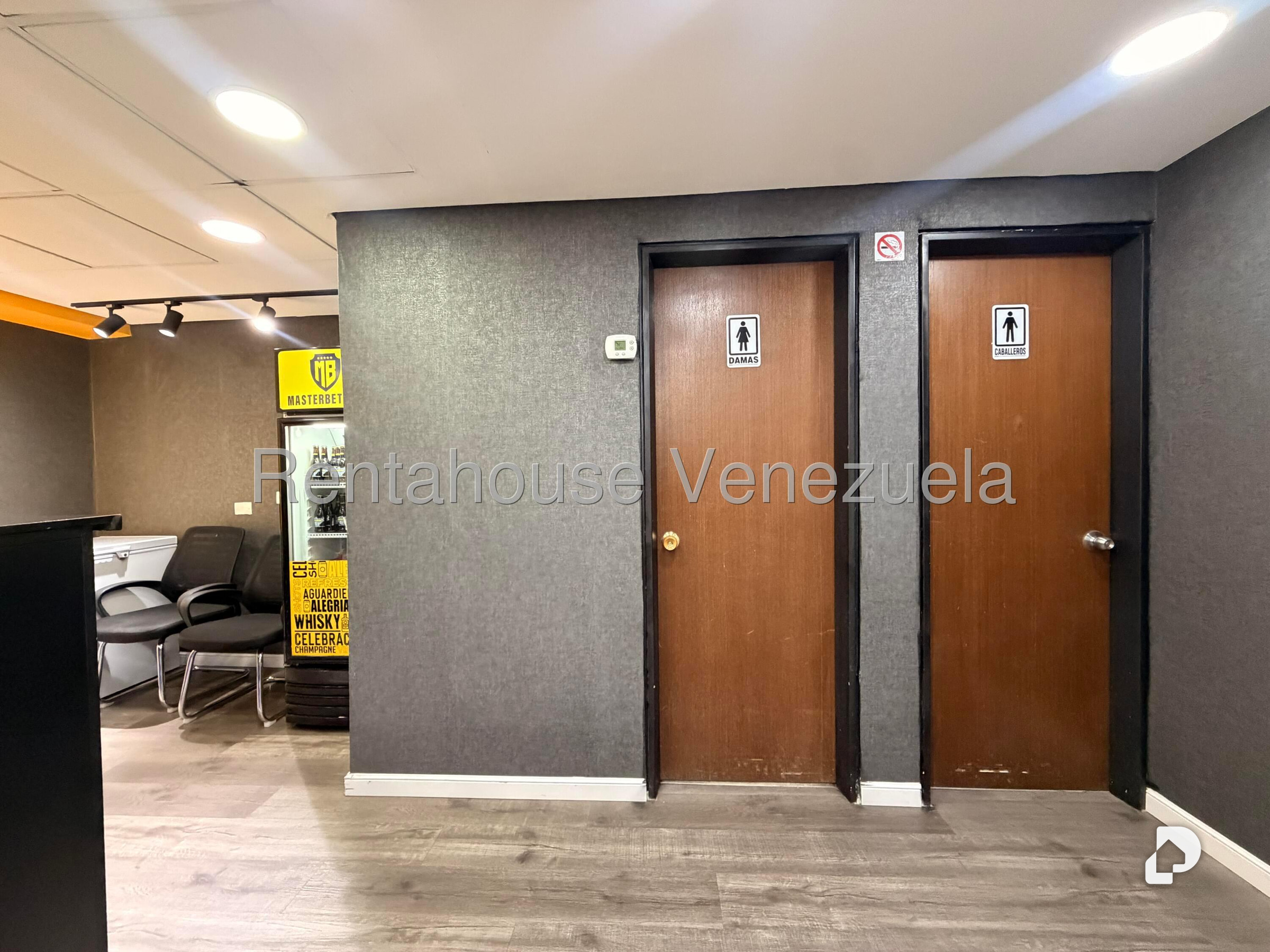 Local comercial en Las Mercedes, Caracas – 13
