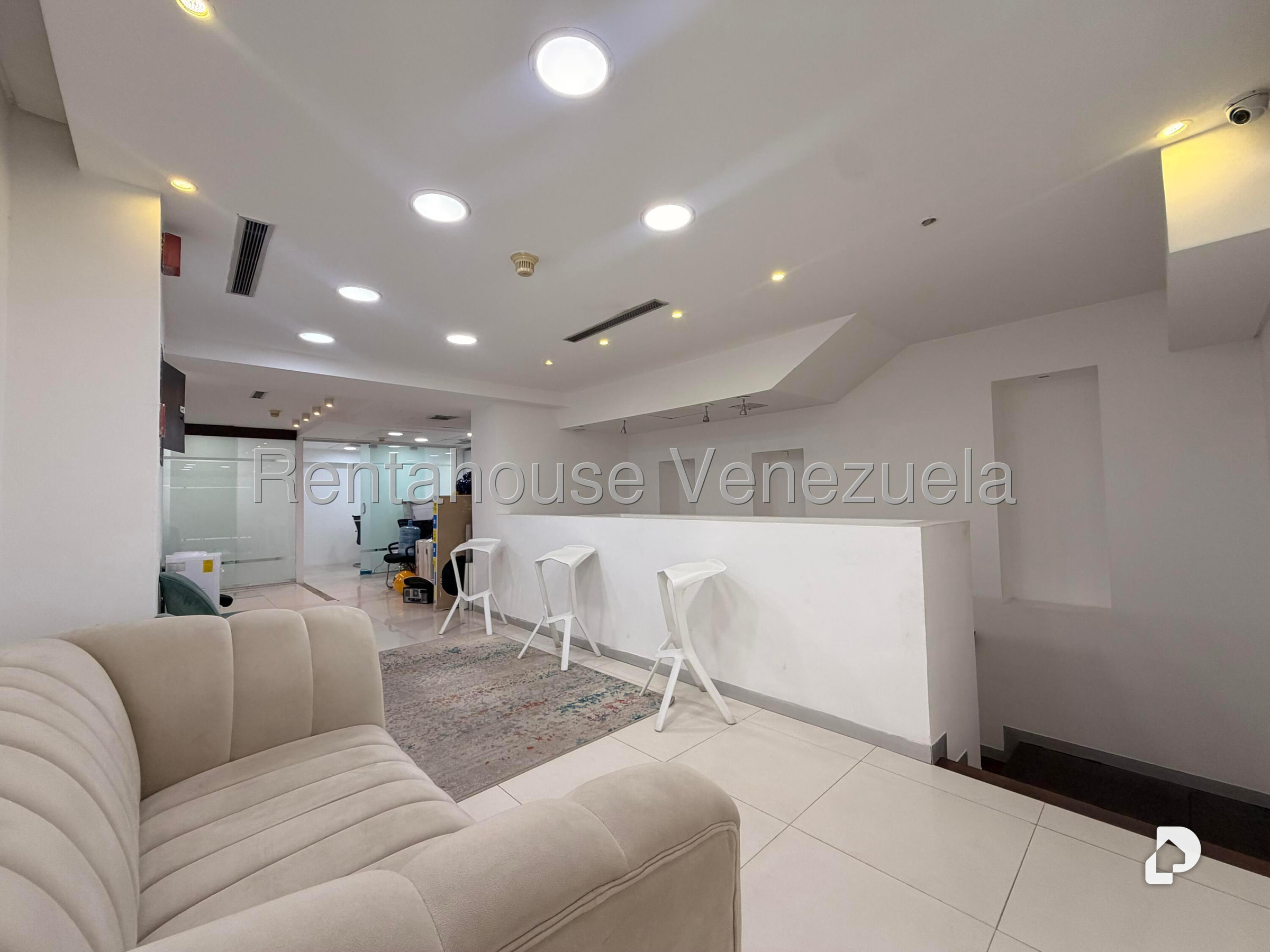Local comercial en Las Mercedes, Caracas – 29