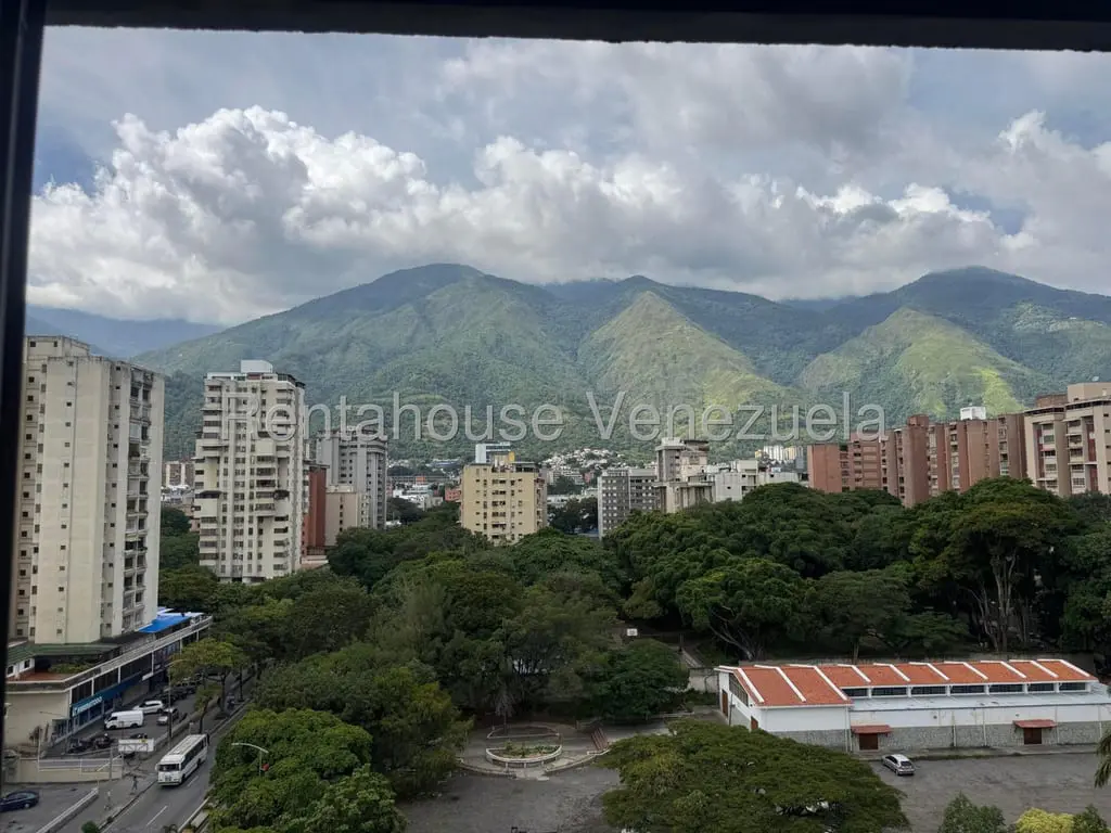 Apartamento en La Urbina, Caracas - 1