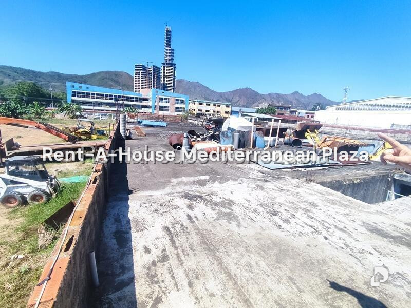 Land in Los Jarales, San Diego – 12