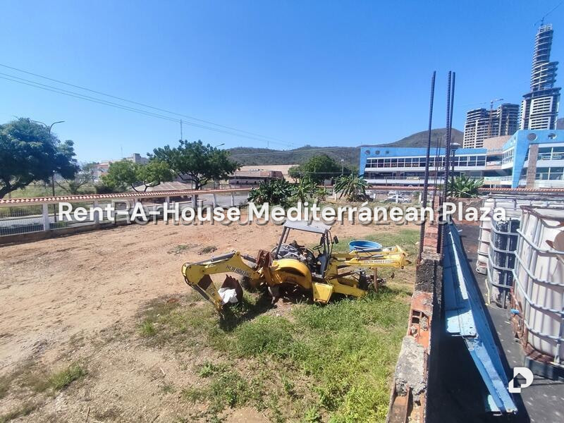 Land in Los Jarales, San Diego – 17