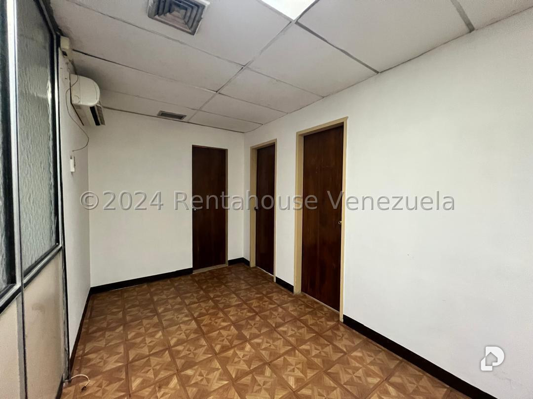 Office in Parroquia Catedral, Caracas – 8