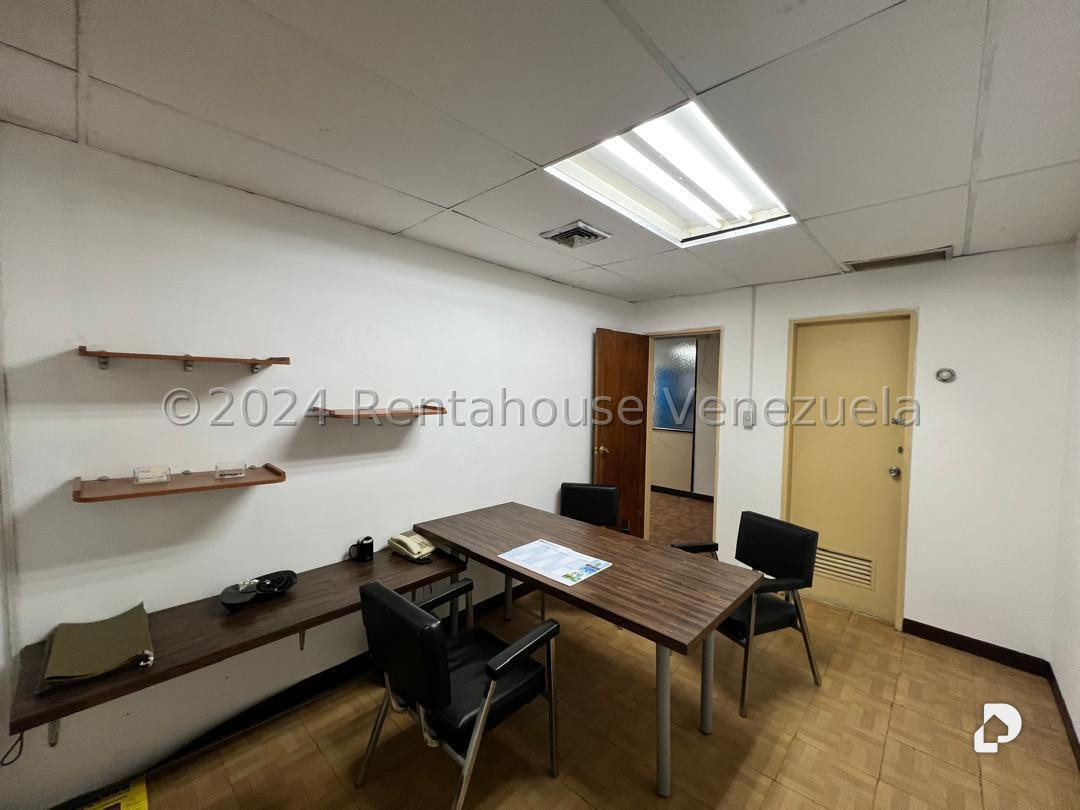 Office in Parroquia Catedral, Caracas – 12