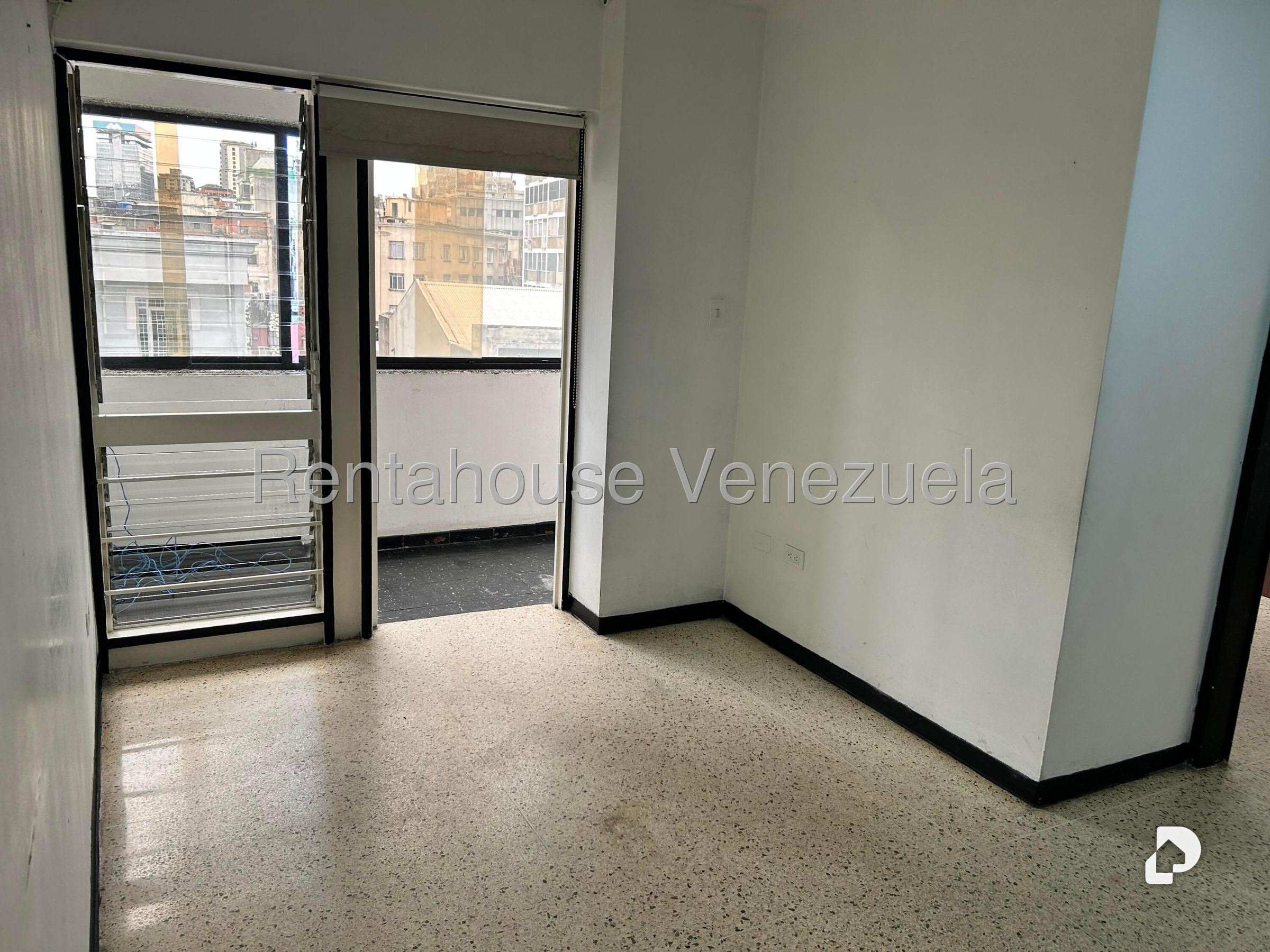 Oficina en Bello Monte, Caracas – 4