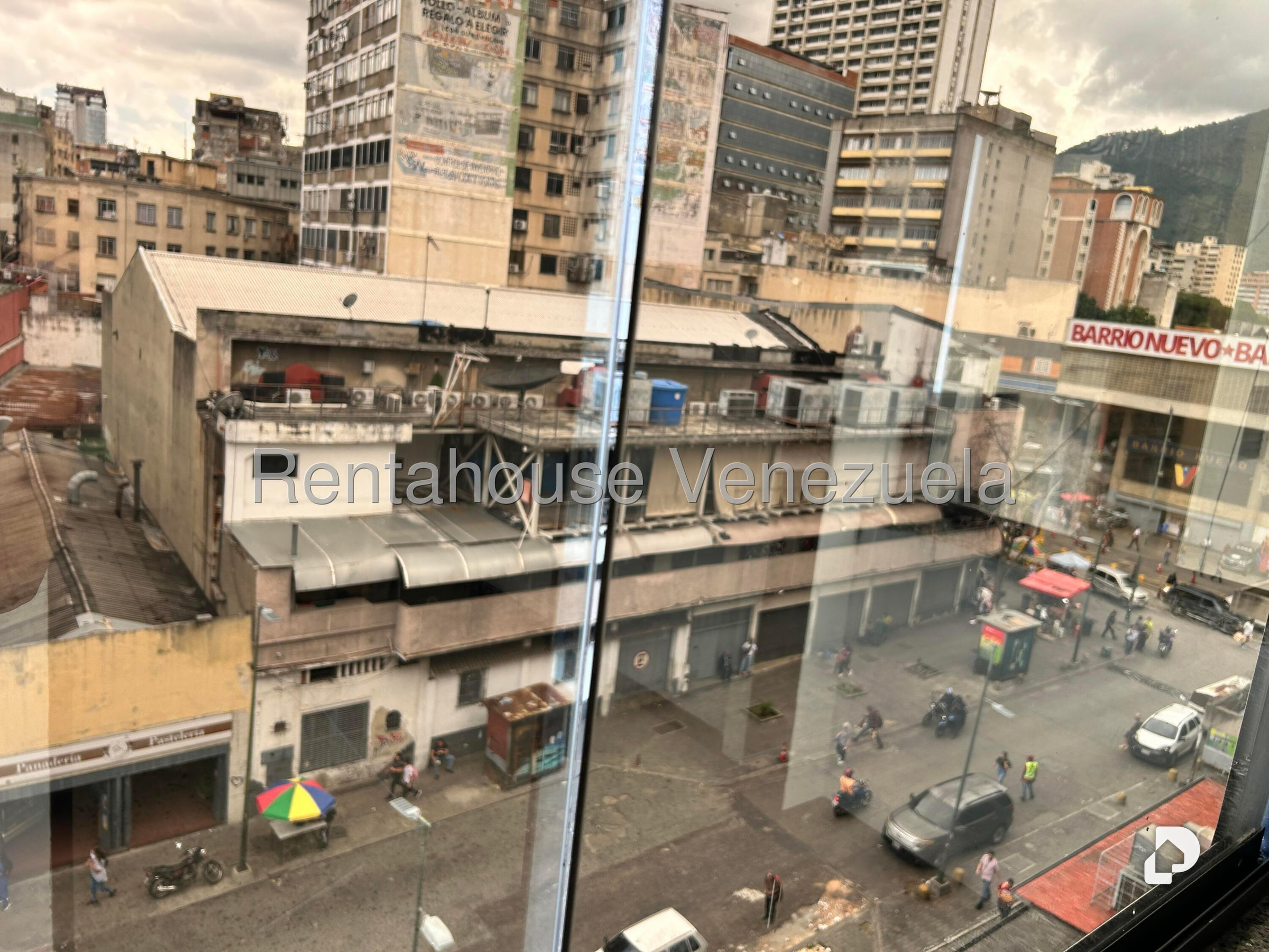 Oficina en Bello Monte, Caracas – 8