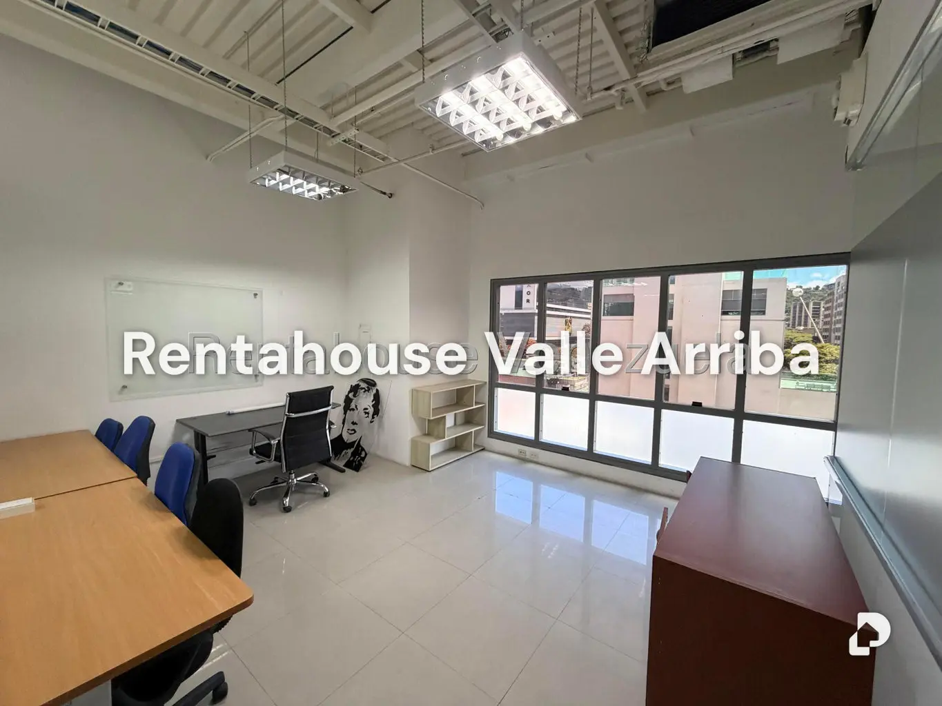 Local comercial en Las Mercedes, Caracas – 2