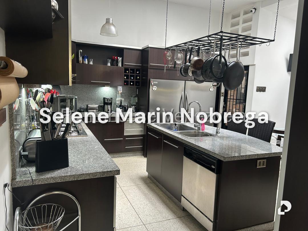 Casa en El Marqués, Caracas – 12