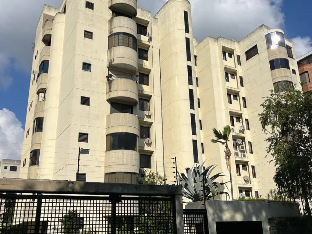 Apartment in Valle Arriba, Caracas - 1