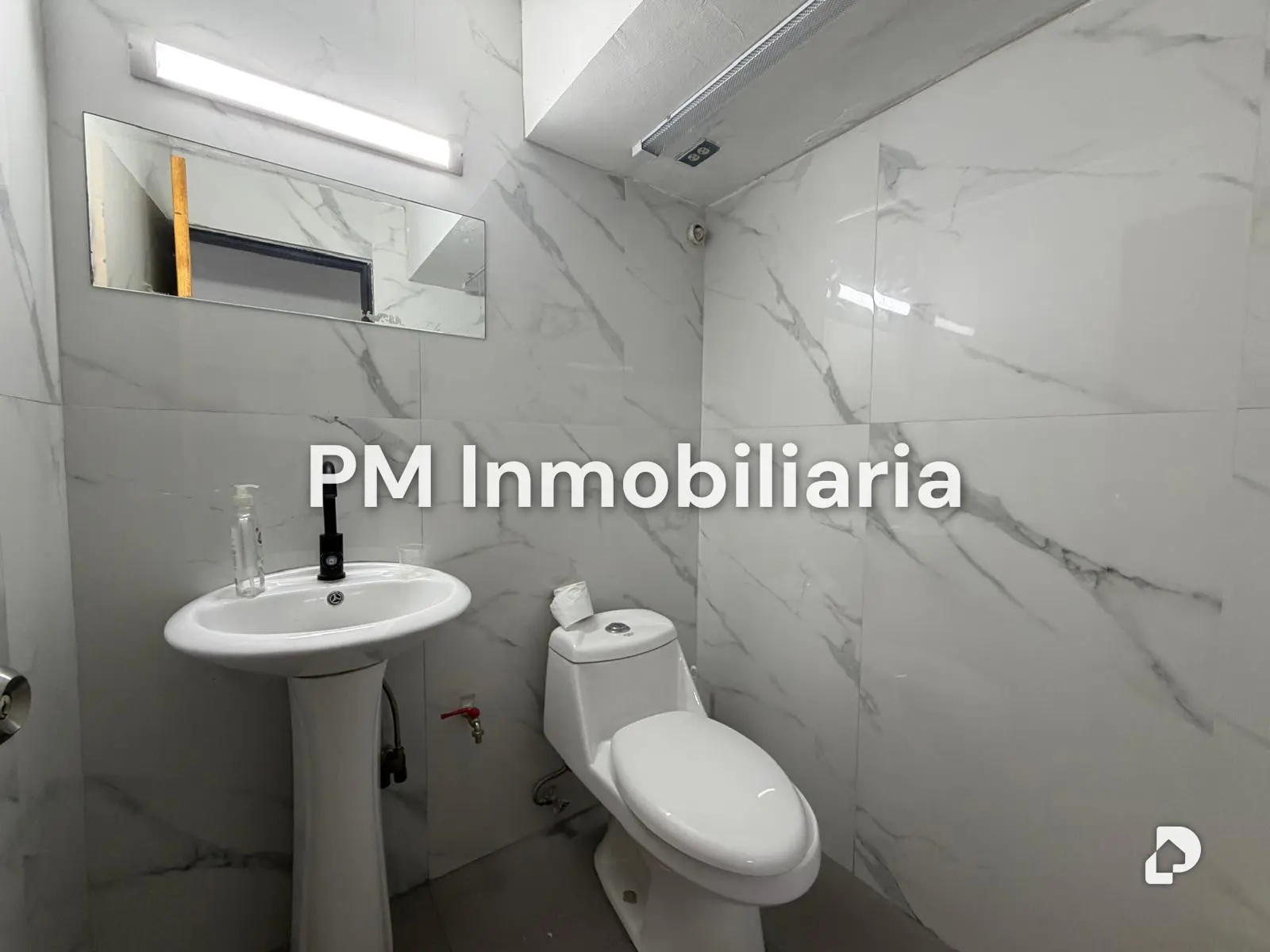 Local comercial en La Candelaria, Caracas – 13