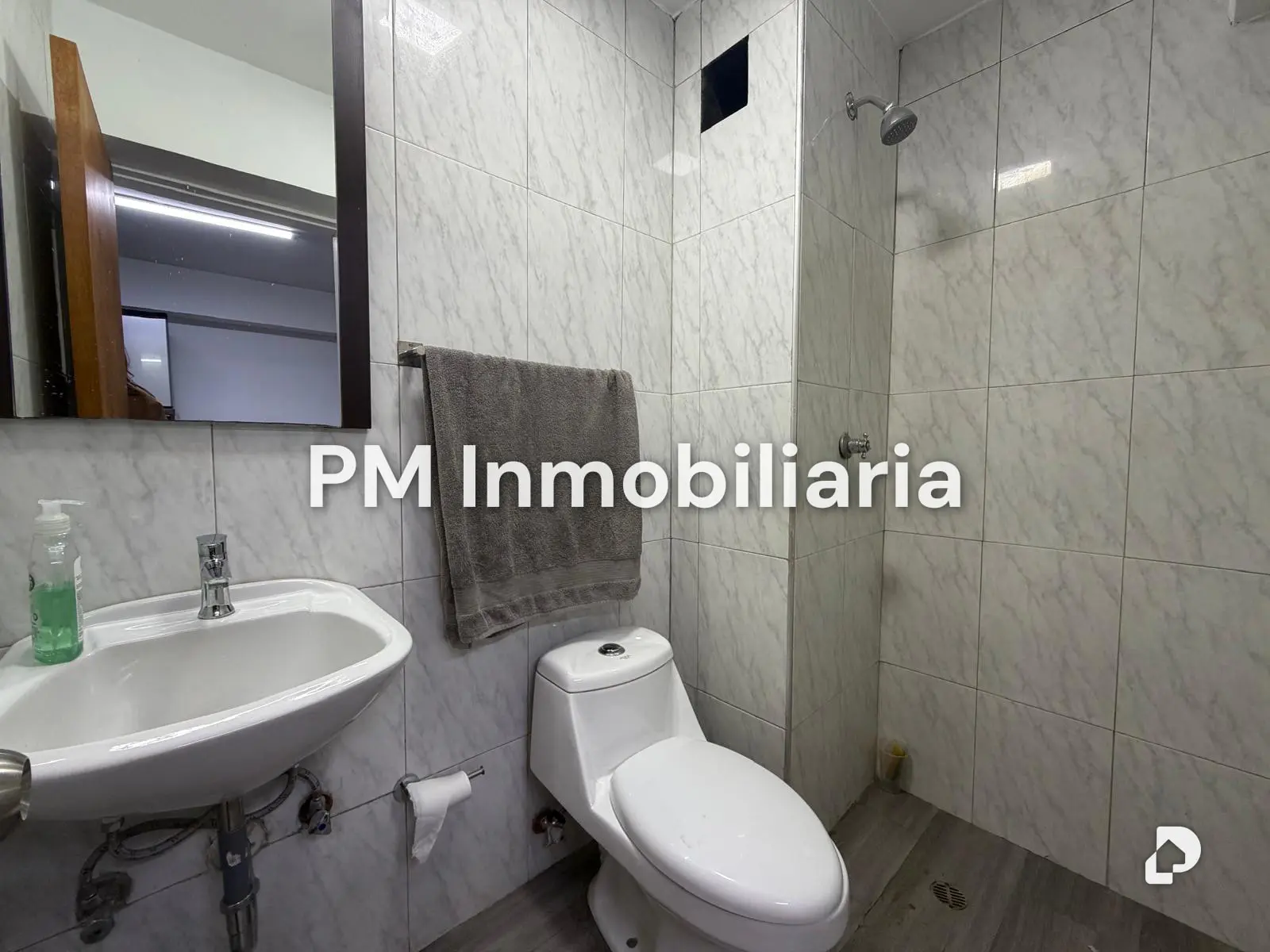 Local comercial en La Candelaria, Caracas – 14