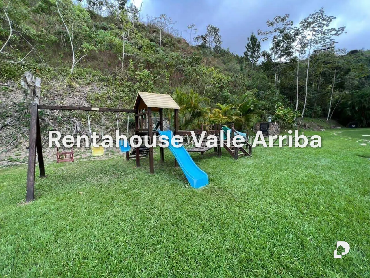 Apartamento en Lomas de La Lagunita, Caracas – 16