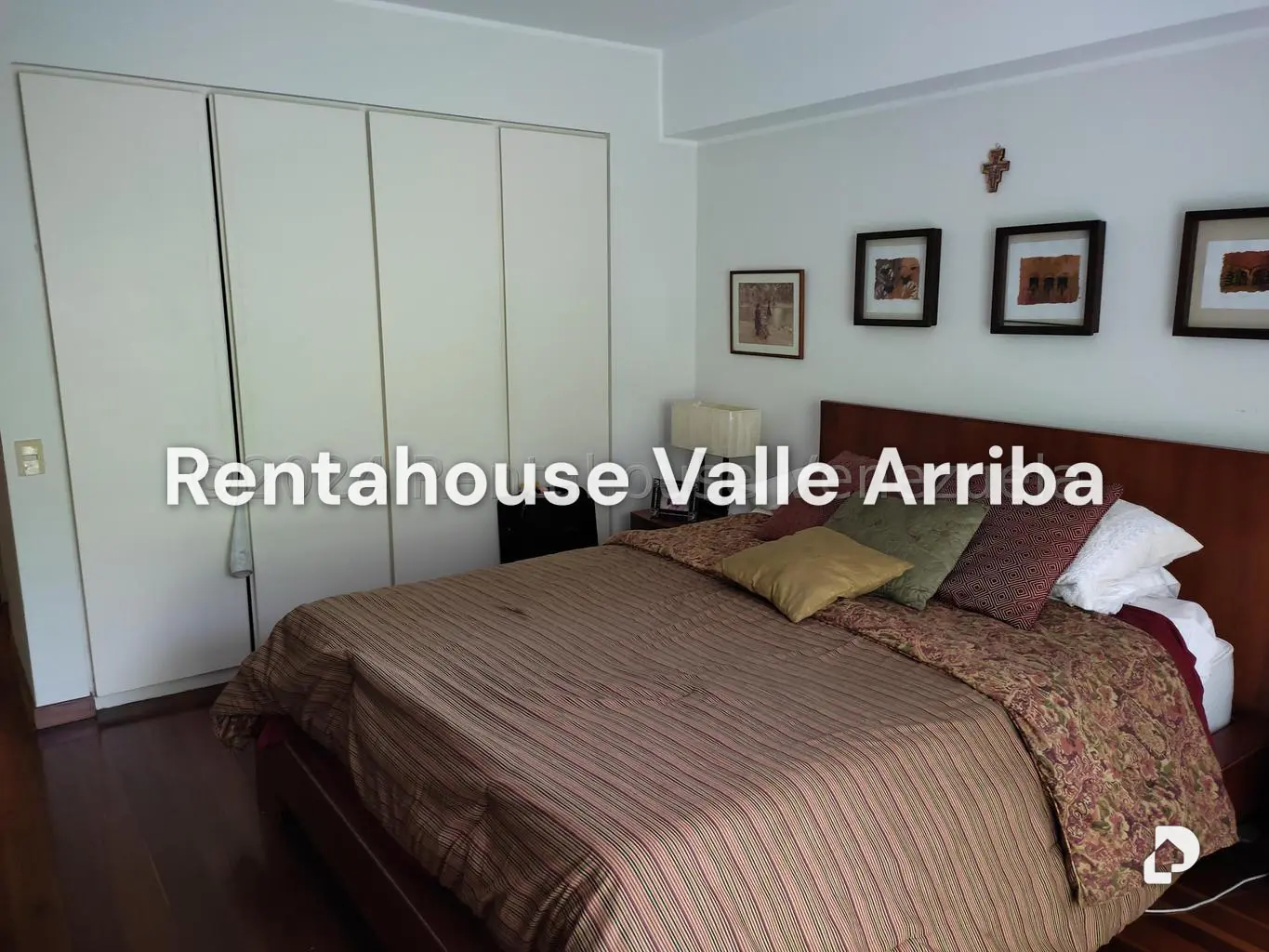 Apartamento en Lomas de La Lagunita, Caracas – 12