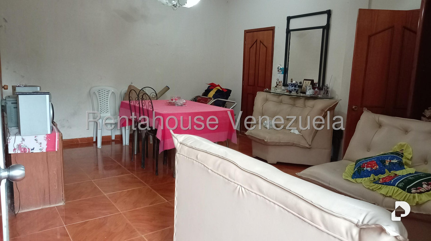 Apartamento en Parroquia Santa Rosalía, Caracas – 16