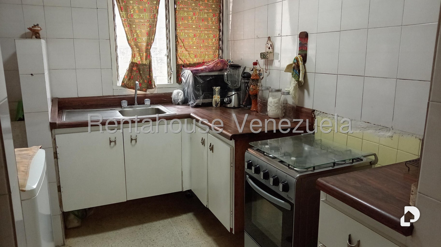 Apartamento en Parroquia Santa Rosalía, Caracas – 13