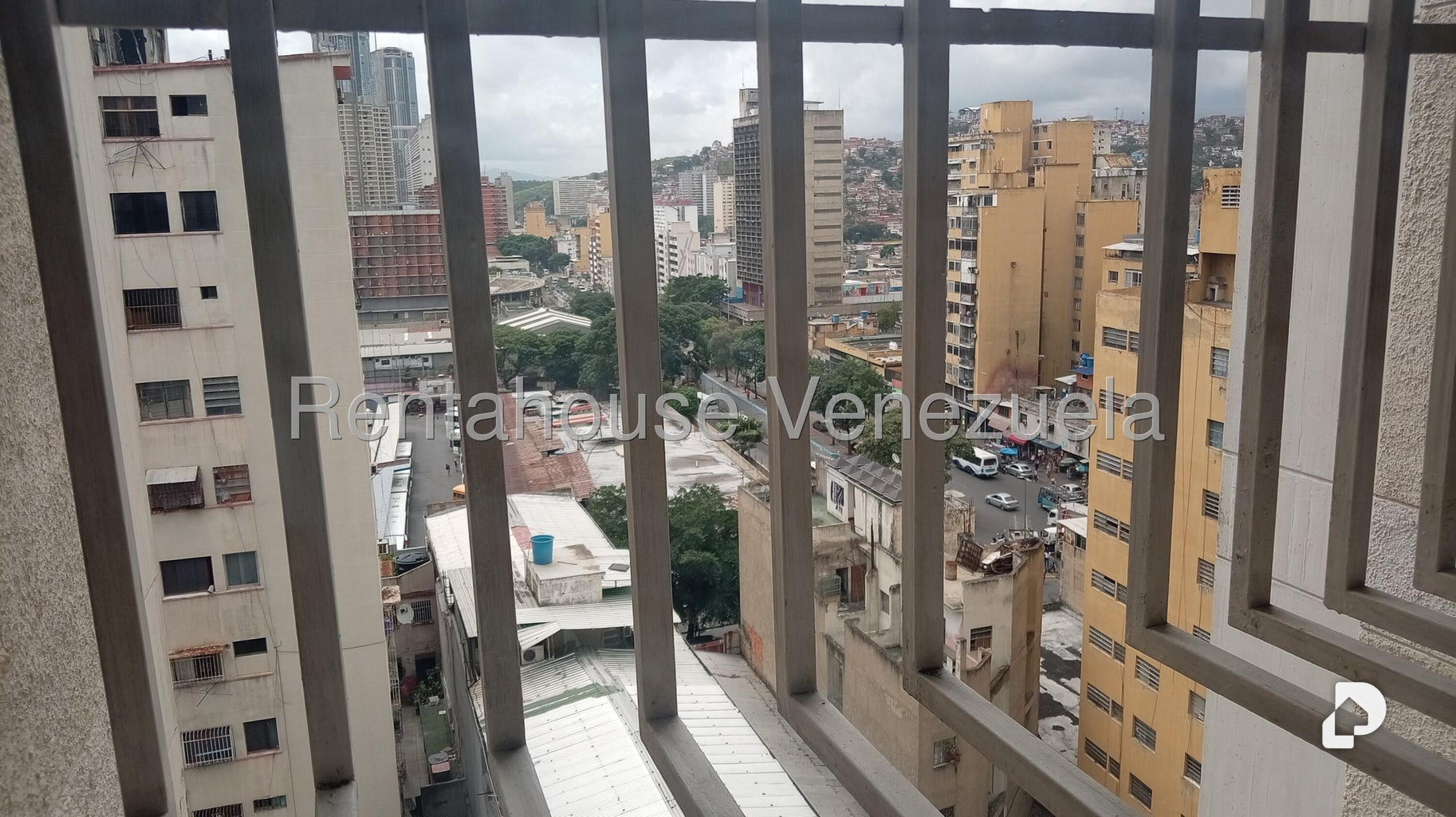 Apartamento en Parroquia Santa Rosalía, Caracas – 21