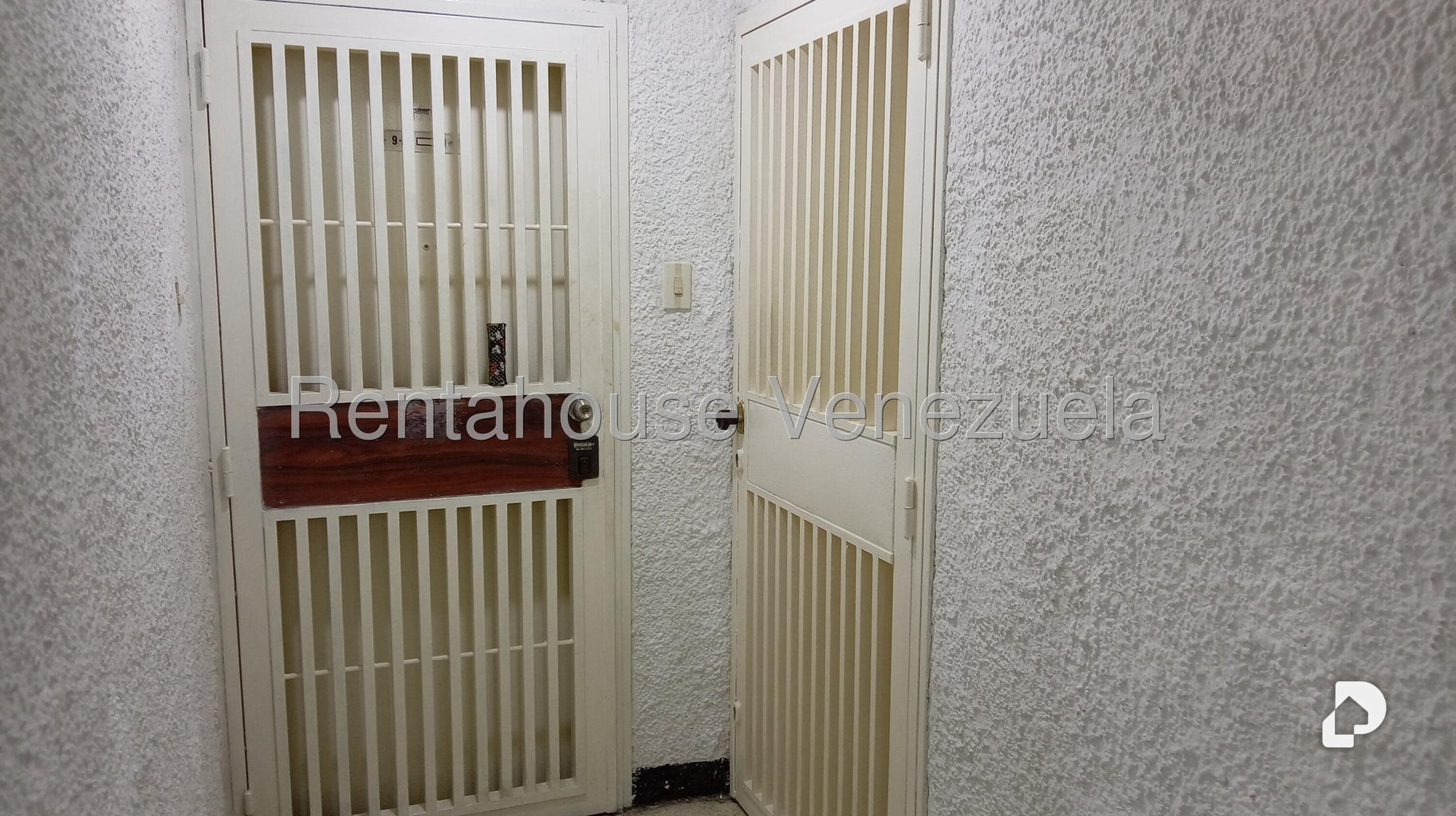 Apartamento en Parroquia Santa Rosalía, Caracas – 2